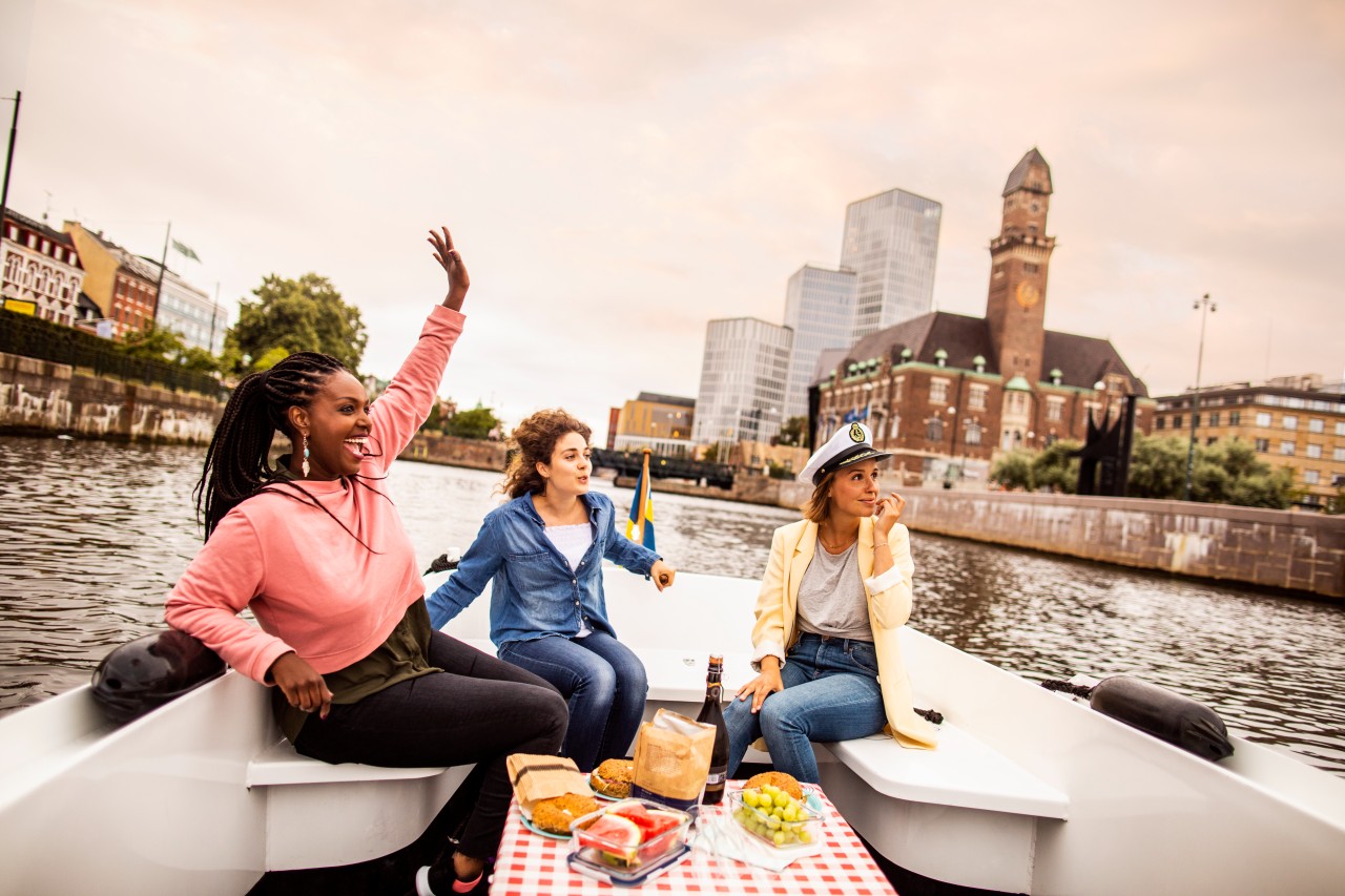 cruises